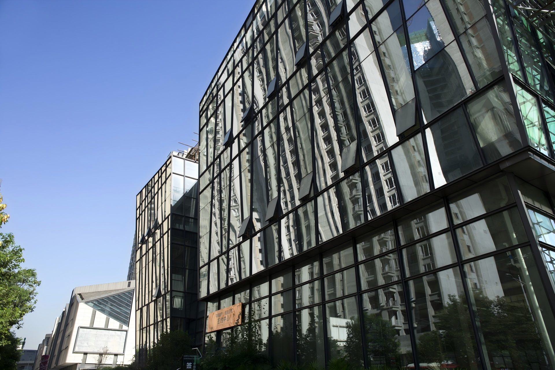 中粮鸿云门窗工程